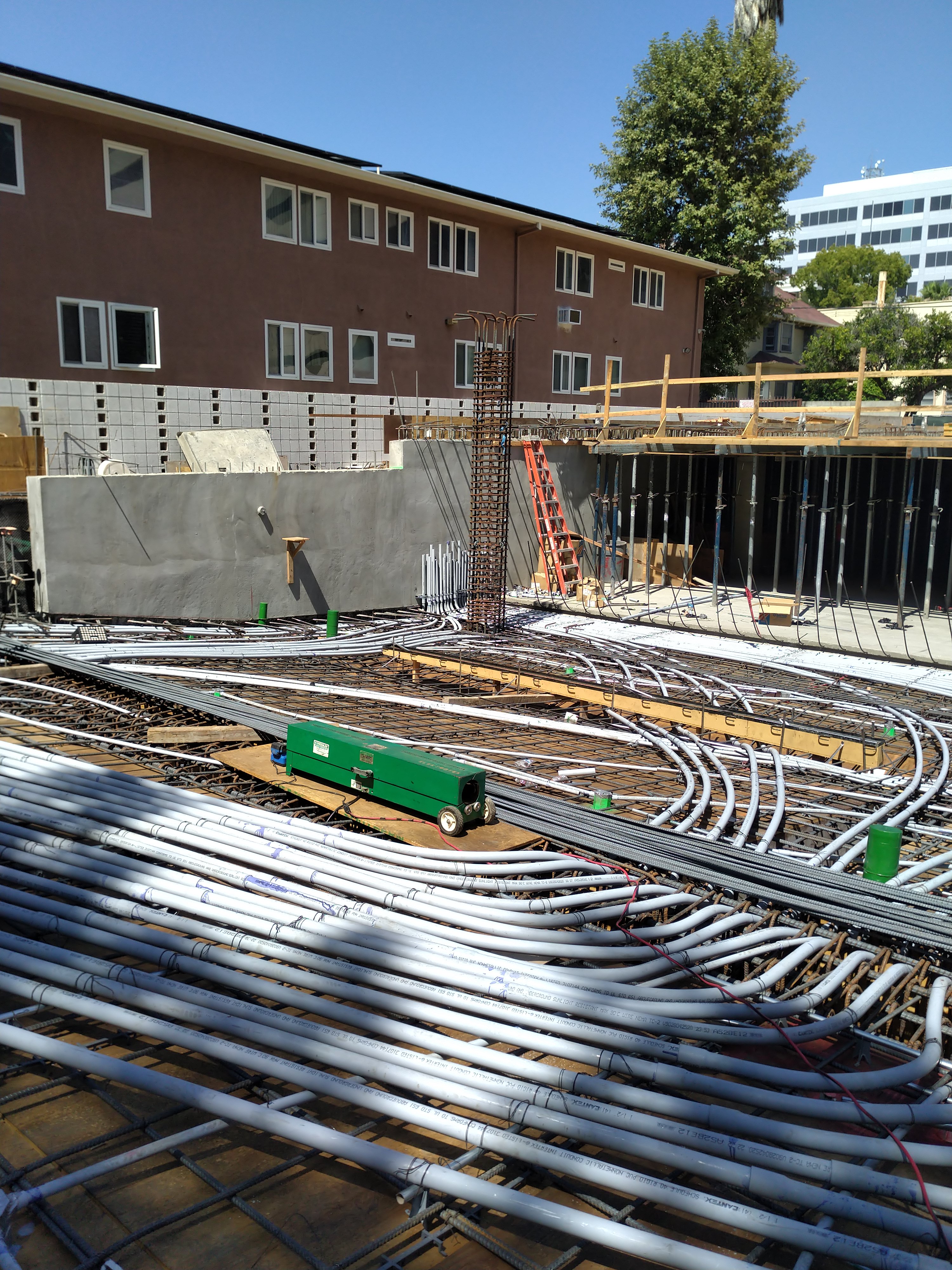Slab conduit electrical installation